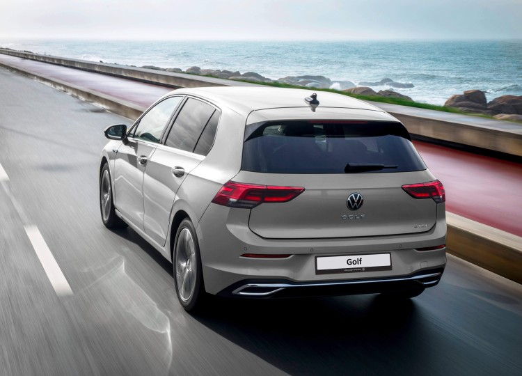 Giá xe Volkswagen Golf 1.5 eTSI Life Mild Hybrid - Thông số kỹ thuật các phiên bản